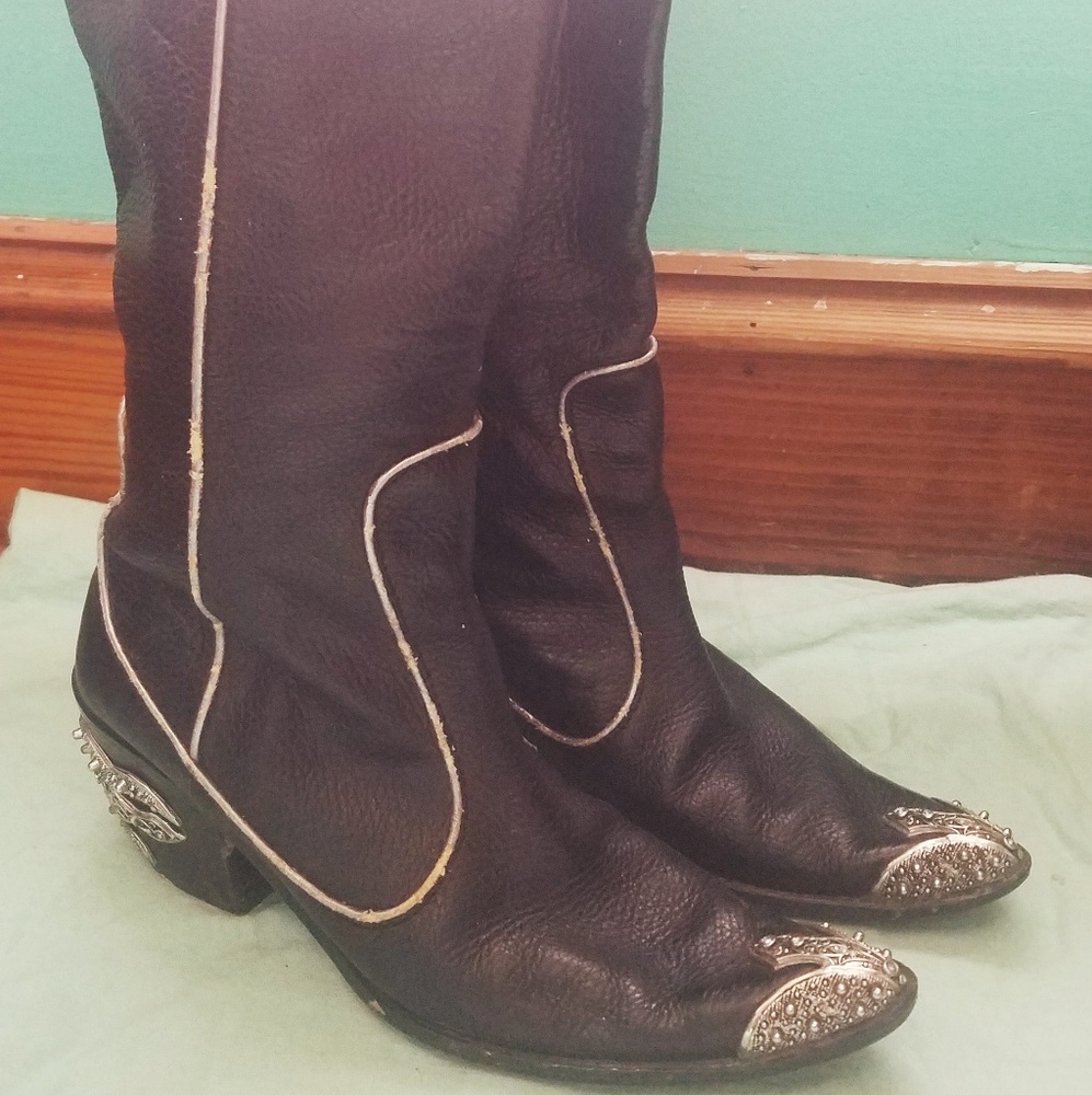 Leather cowgirl boots